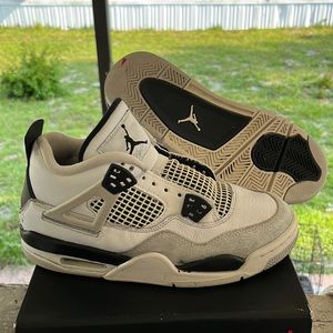 Jordan four military black